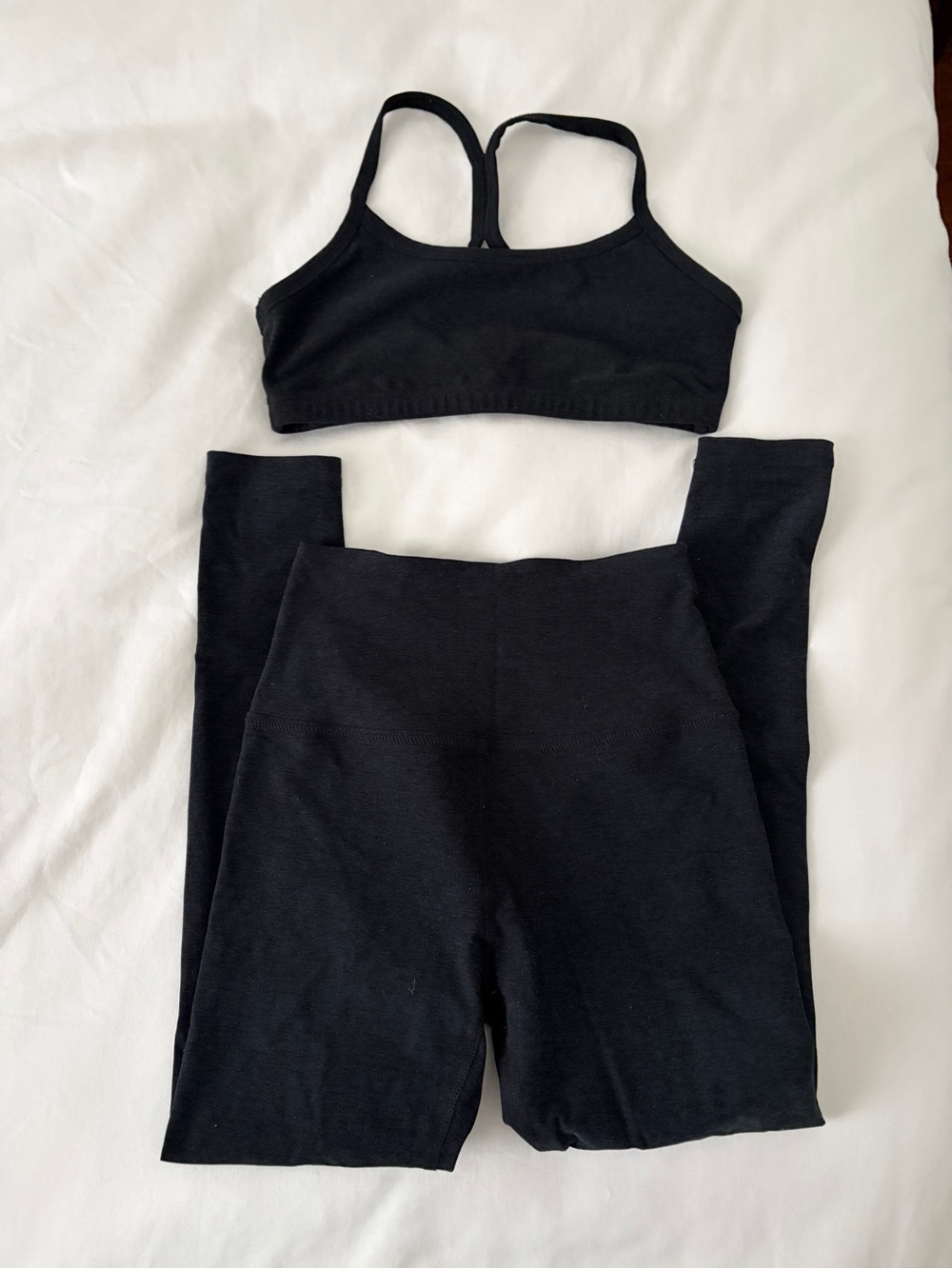 Beyond Yoga Black Seamless High-Waist Leggings with Matching Black Sports Bra